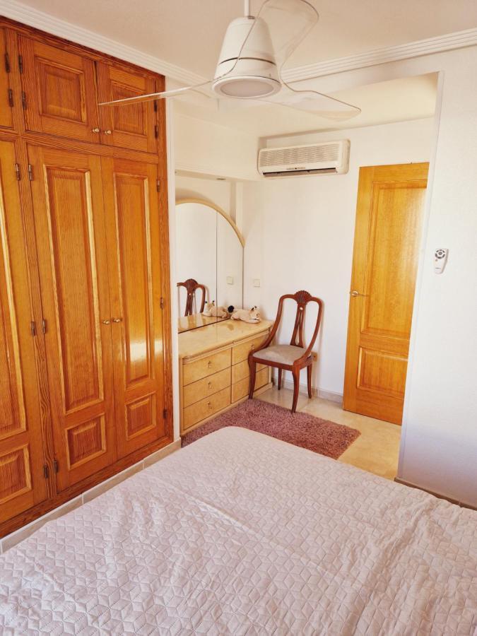 Magnifico Chalet Adosado En Torrevieja, Alicante. Eksteriør bilde