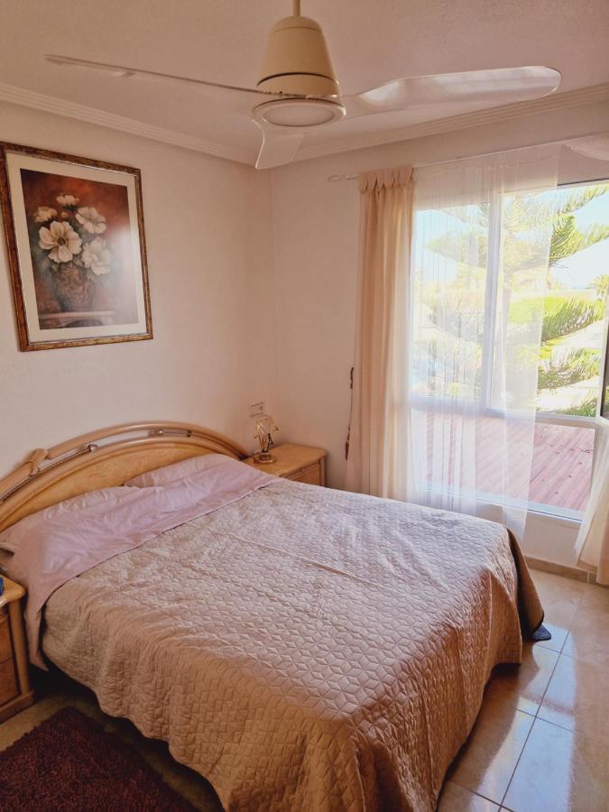 Magnifico Chalet Adosado En Torrevieja, Alicante. Eksteriør bilde