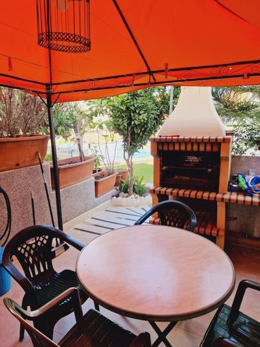 Magnifico Chalet Adosado En Torrevieja, Alicante. Eksteriør bilde
