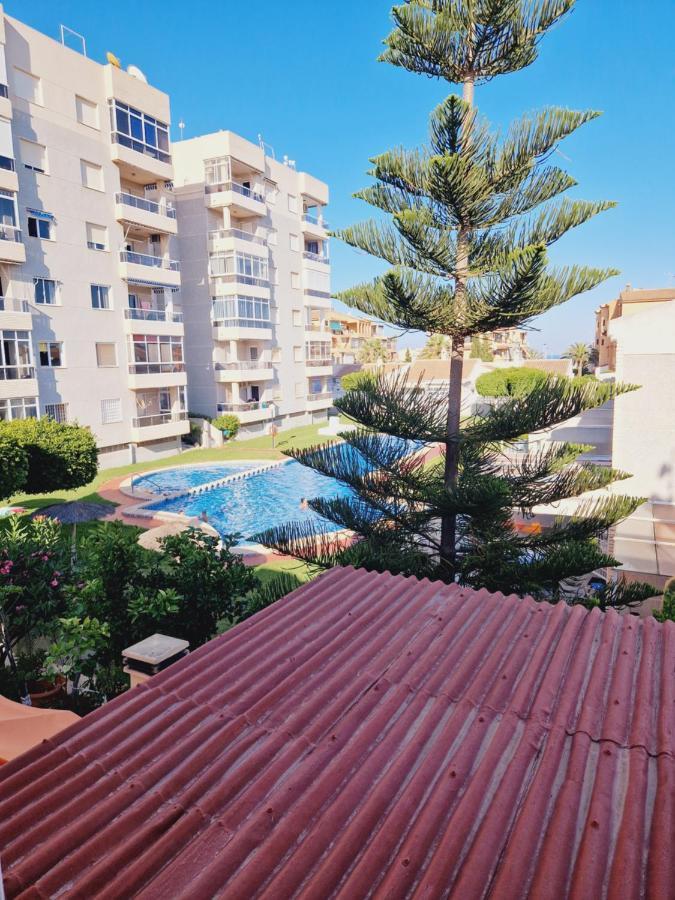 Magnifico Chalet Adosado En Torrevieja, Alicante. Eksteriør bilde