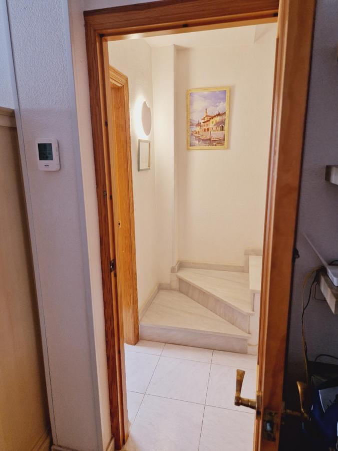 Magnifico Chalet Adosado En Torrevieja, Alicante. Eksteriør bilde