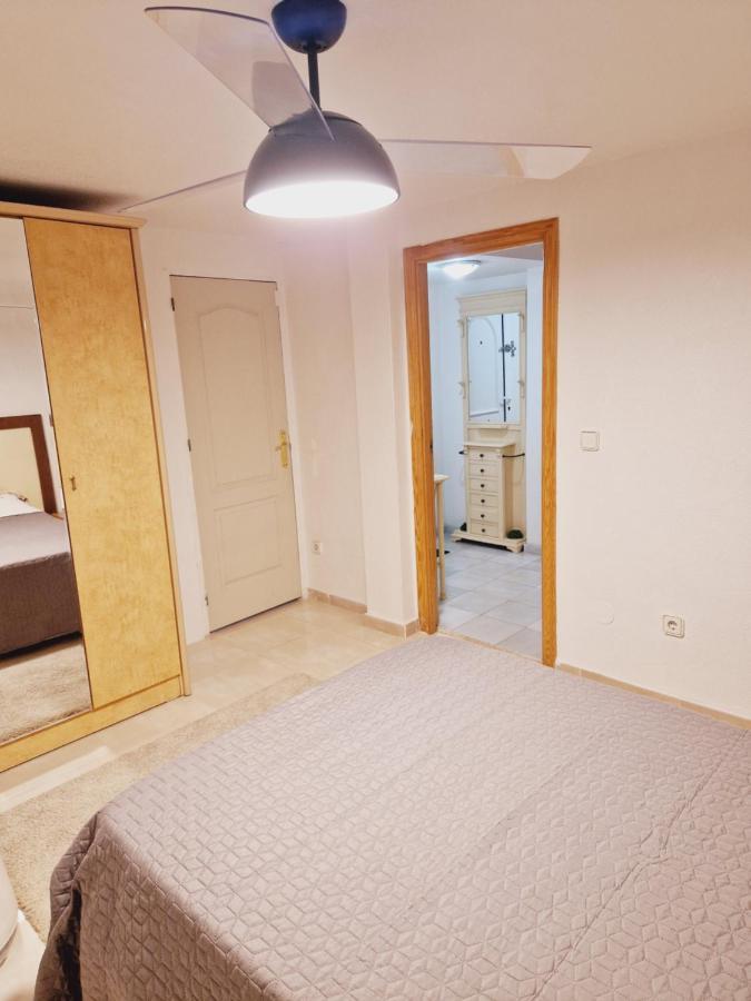 Magnifico Chalet Adosado En Torrevieja, Alicante. Eksteriør bilde